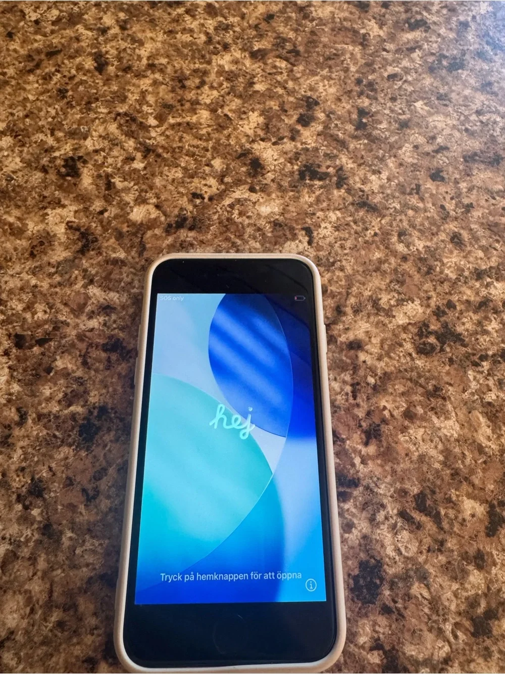 Apple iPhone with Silver Frame and Black Front IPhone 7